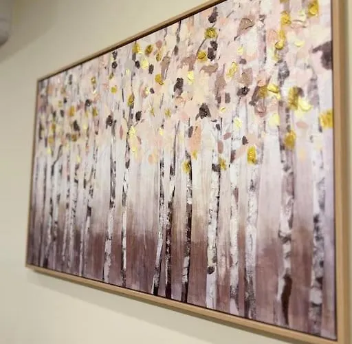 Elite Enclave Apartment *